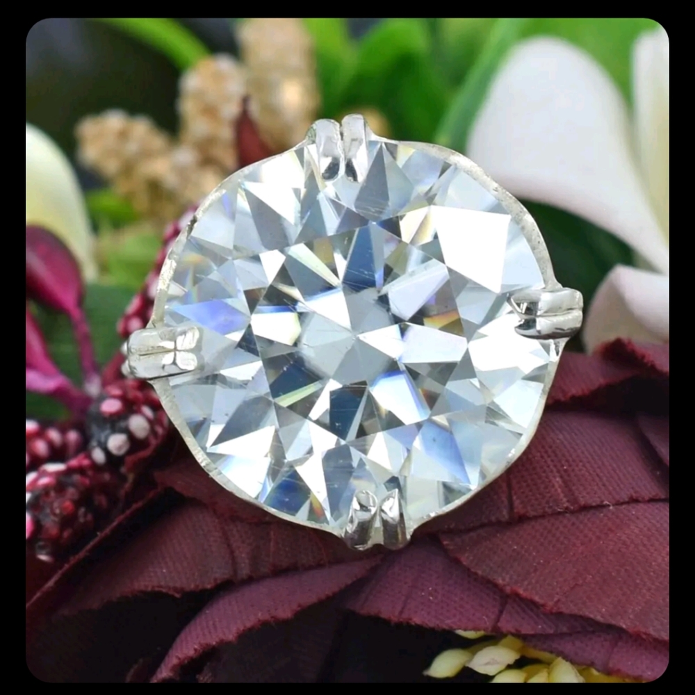 19.00 Cts Huge Diamond Ring